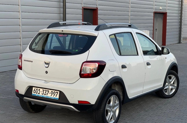 Dacia Sandero Stepway cena 29997 przebieg: 140000, rok produkcji 2015 z Puławy małe 352